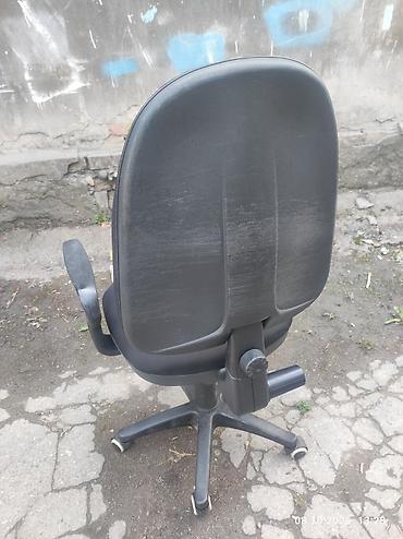 Офис эмереги: Продаю комп. кресло 
все рабочее — 5