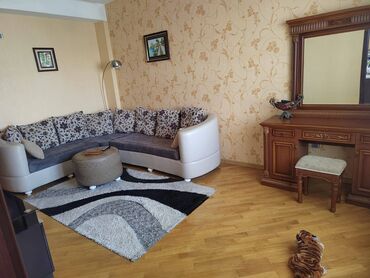 Uzunmüddətli kirayə mənzillər: Xətai rayonu,Həzi Aslanov metrosuna 6-7 dəq məsafədə,18 — 1