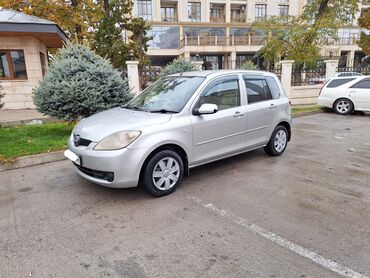 машина на один день: Mazda Demio: 2005 г., 1.3 л, Автомат, Бензин, Хэтчбэк