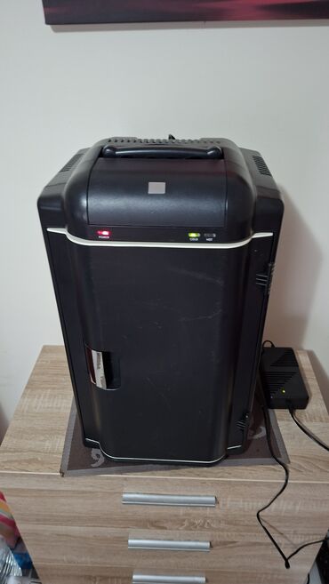 Frižideri: Mini frižider/grejač sa termoelektričkim hlađenjem i zagrevanjem - — 2