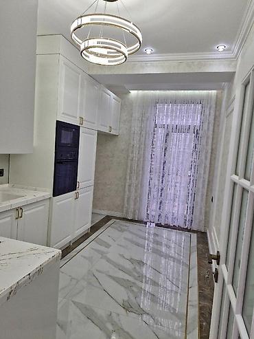 qara qarayev m: 3 otaqlı, Yeni tikili, m. 28 may, 114 kv. m — 10