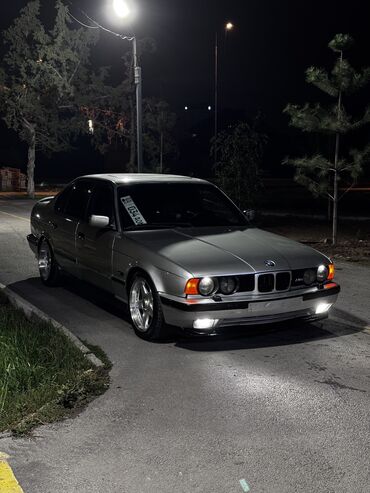 купить маленькую машину недорого: BMW 5 series: 1994 г., 2.5 л, Механика, Бензин, Седан