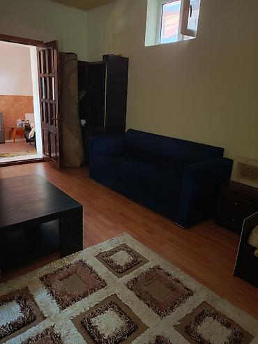 gencede ev: 1 otaqlı ev (studiyo tərzli) – mebellə - Otaq: geniş zal/otaq, qonaq — 2
