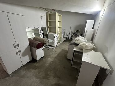 Salon, tibbi mebel dəsti: Gözəllik/saç salonu üçün mebel dəsti Tərkib: - Vizaj masası: geniş — 9