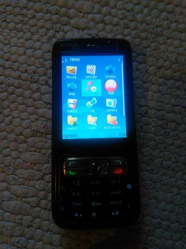 mobilni telefon: Nokia N73