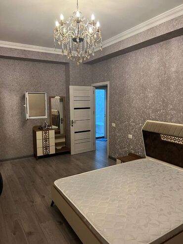 Uzunmüddətli kirayə mənzillər: Yasamalda 19 mertebeli binanın 3-cü mərtəbəsində yerləşən ümumi — 8