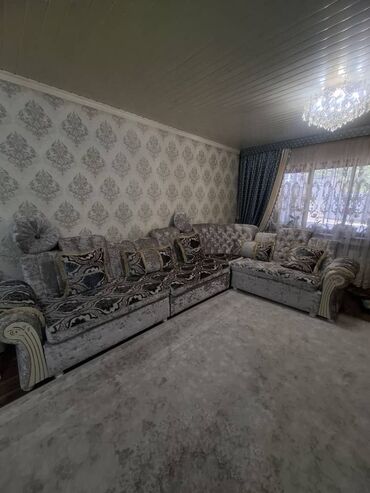 современные картины для дома: Угловой диван, With pillows, Трёхместный и более, Велюр
