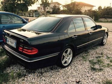 Mercedes-Benz: Mercedes-Benz E 320: 3.2 l | 2000 year Limousine