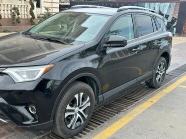 Toyota: Toyota RAV4: 2018 г., 2.5 л, Автомат, Бензин