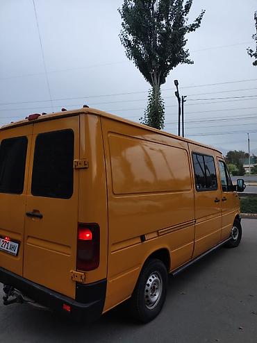 обмен на две машины: Volkswagen : 2004 г., 2.8 л, Механика, Дизель, Фургон — 4