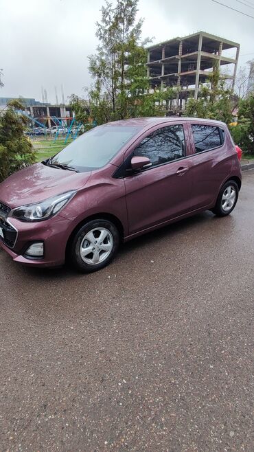 Chevrolet: Chevrolet Spark: 2018 г., 1 л, Механика, Бензин, Хэтчбэк