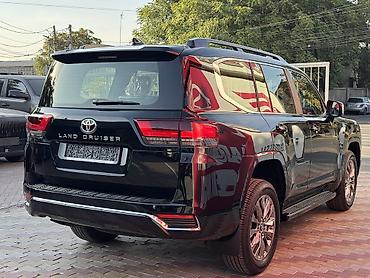 300 крузак: Toyota Land Cruiser: 2026 г., 3.5 л, Автомат, Бензин, Внедорожник — 4