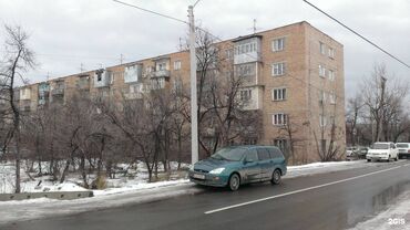 срочно продаётся 1 комнатная квартира в районе ошского рынка по улице кенсуйская: 1 комната, 38 м², Индивидуалка, 5 этаж, Старый ремонт