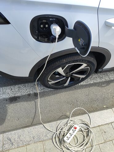 Elektrik və hibrid avtomobillər üçün batareyalar: BYD elektrik ve hibrid mashinlar ucun gbt razyoma goshmag ile avto