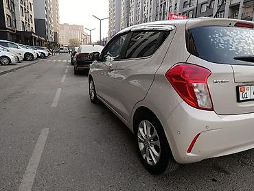 chevrolet spark 2019: Chevrolet Spark: 2020 г., 1 л, Вариатор, Бензин, Хэтчбэк — 7