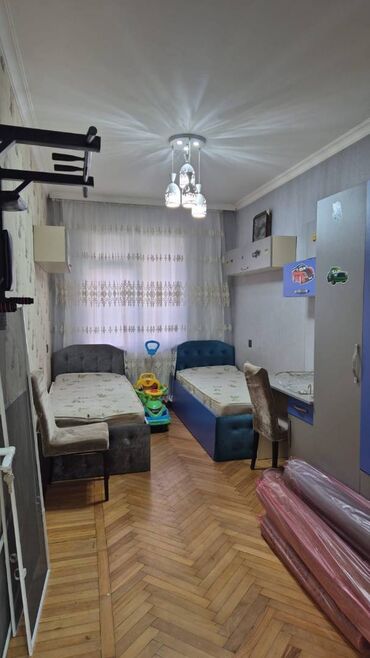 Uzunmüddətli kirayə mənzillər: 20 yanvar və əcəmi metrolarına yaxın,Qiziltac restoranin arxası,240 — 4