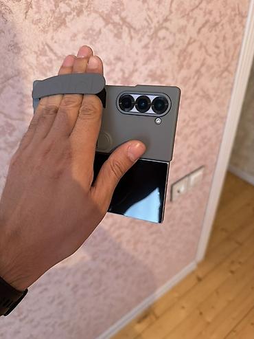 alcatel one touch 318d: Samsung rəng - Boz, Sensor — 1