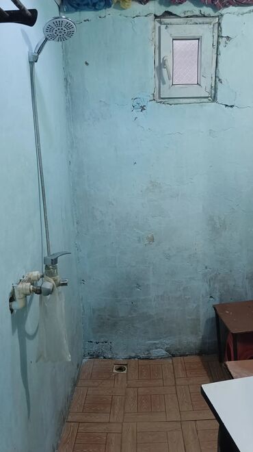 Otaqların uzunmüddətli kirayəsi: Köhne Coratda 4 otaqlı ev satılır merkeze denize yaxındır etraflı — 15