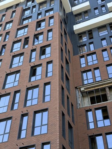дизайнерским ремонтом: 2 комнаты, 74 м², Элитка, 12 этаж, ПСО (под самоотделку)