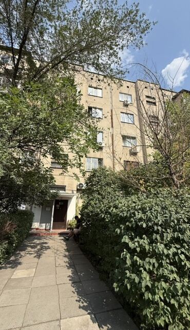 квартира бишкек жашаганга: 3 бөлмө, 61 кв. м, 105-серия, 5 кабат, Евроремонт