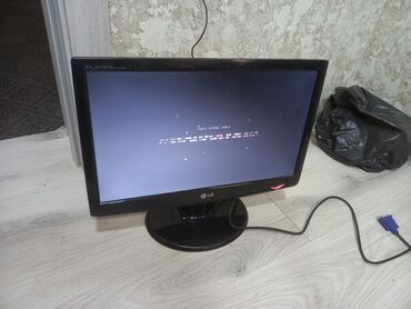 Чайники: LG Flatron W1943C monitor - Ekran diaqonalı: təxminən 18.5–19 düym