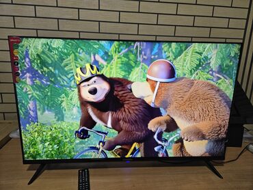 Телевизоры: Продаю большой новый телевизор 45 дюм 110 см диагональ QLED SMART