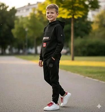 canali majice: Dečiji sportski komplet – dukserica s kapuljačom i donji deo trenerke — 3
