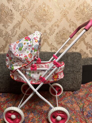 коляска детская игрушечная: Кукольная коляска. Большие колеса, железные ручки