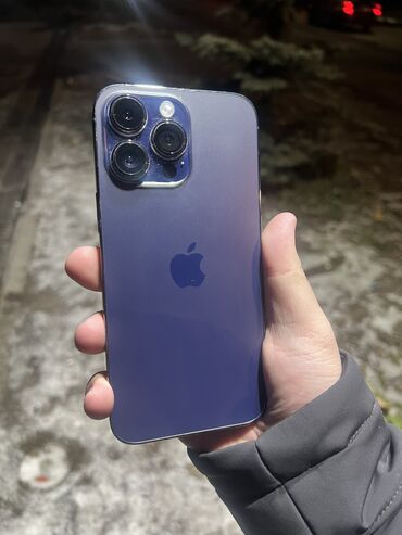 Apple iPhone: IPhone 14 Pro Max, Б/у, 256 ГБ, Deep Purple, Защитное стекло, Чехол, 88 %