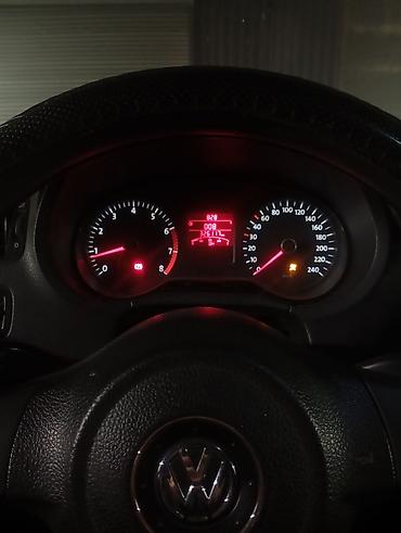 6 2: Volkswagen Polo: 2012 г., 1.6 л, Механика, Газ, Седан — 6