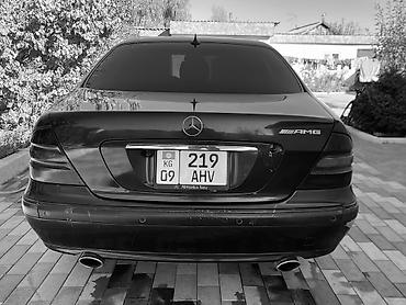 124 е: Mercedes-Benz 220: 2003 г., 5 л, Автомат, Газ, Седан — 4