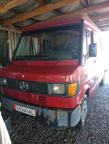 обмен на скутер: Mercedes-Benz Спринтер: 1992 г., 3 л, Механика, Дизель, Бус
