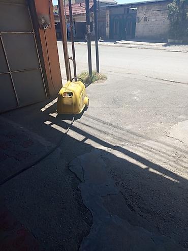 park bulvar: Avtoyuma/post-xidmət üçün hazır iş sahəsi – yol kənarında, geniş — 5