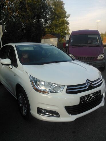 Citroen C4 1.6 л. 2014 | 55320 км