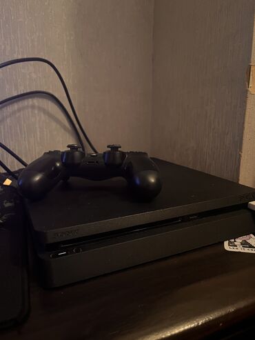 playstation 3 230 azn: Playstation 4 Slim 500GB, ustada olmayib problemsizdir