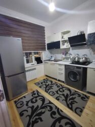 Həyət evləri və villaların satışı: 7 otaqlı, 200 kv. m, Kredit yoxdur, Orta təmir — 8