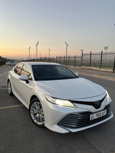 самая дорогая машина в кыргызстане: Toyota Camry: 2018 г., 2.5 л, Гибрид