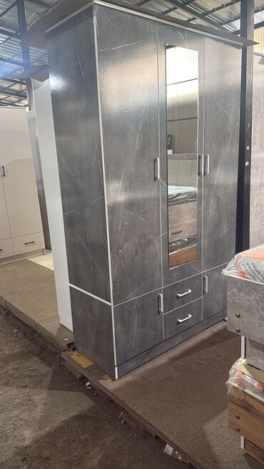 Шифоньеры: Шифоньеры — 16