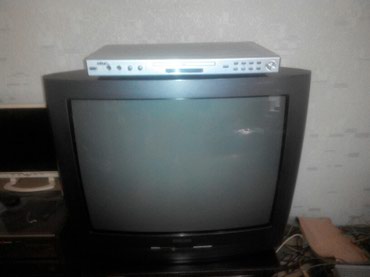dvd video player: Продаю телевизор Philips 71 см по диагонали (оригинал),показывает