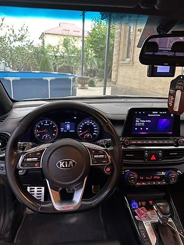 Kia: Срочно! Элегантный черный Kia K3 современным дизайном кузова и — 5