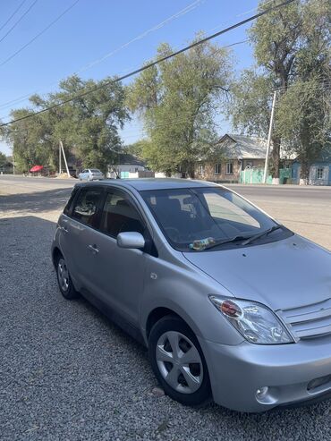 Toyota: Toyota ist: 2003 г., 1.3 л, Автомат, Бензин
