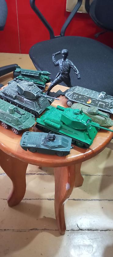 военны: Военная техника СССР железная, цена за штуку — 2