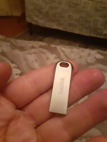 iphone aux kabel: Flash kart Sandisk, 8 GB, USB port, Yeni — 2