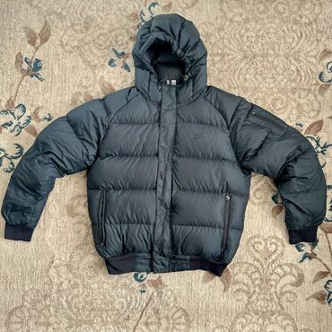 продаю пиджак: Куртка M (EU 38), цвет - Черный