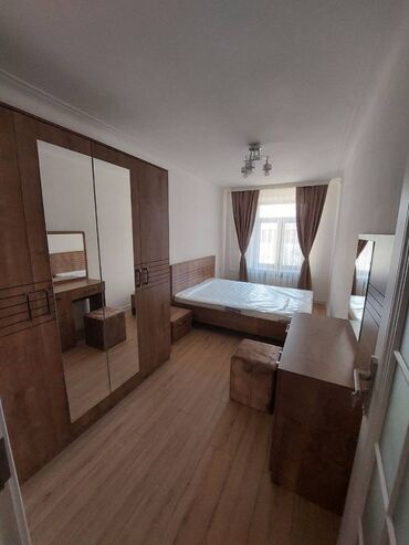 Uzunmüddətli kirayə mənzillər: Səbail rayonu İçəri şəhər metrosuna 3 dəqiqəlik piyada məsafədə — 5