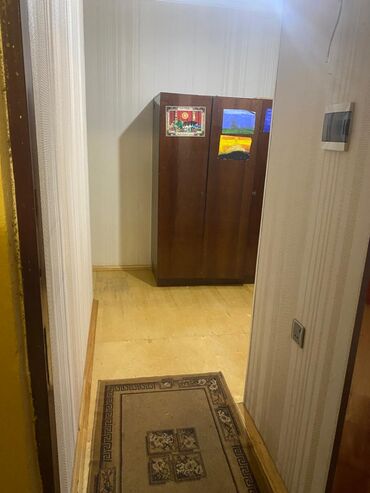 Uzunmüddətli kirayə mənzillər: Mənzil Təcili Kirayə Verilir! Bina 9-mkr Sona — 2