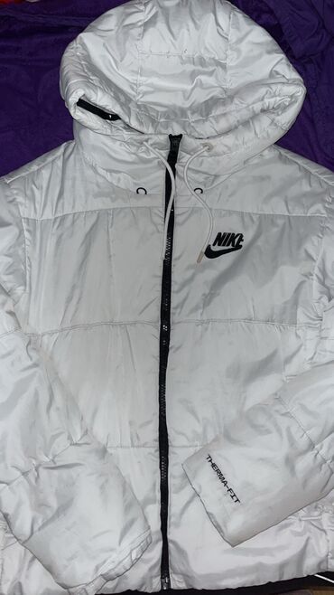 jakne suskavci: Nike, M (EU 38), Single-colored, With lining