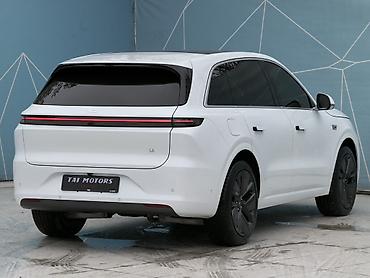 Lixiang: Lixiang L6: 2024 г., 1.5 л, Автомат, Электромобиль, Кроссовер — 10