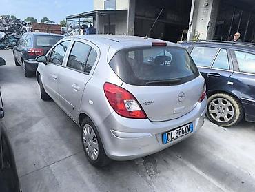 gume leskovac: OPEL CORSA D 2009. GOD. - KOMPLETAN AUTO U DELOVIMA | Opel Corsa D — 1