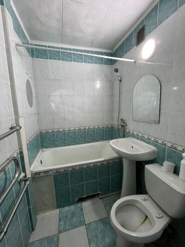 2 комнатная квартира в бишкеке купить: 2 комнаты, 48 м², Индивидуалка, 2 этаж, Старый ремонт